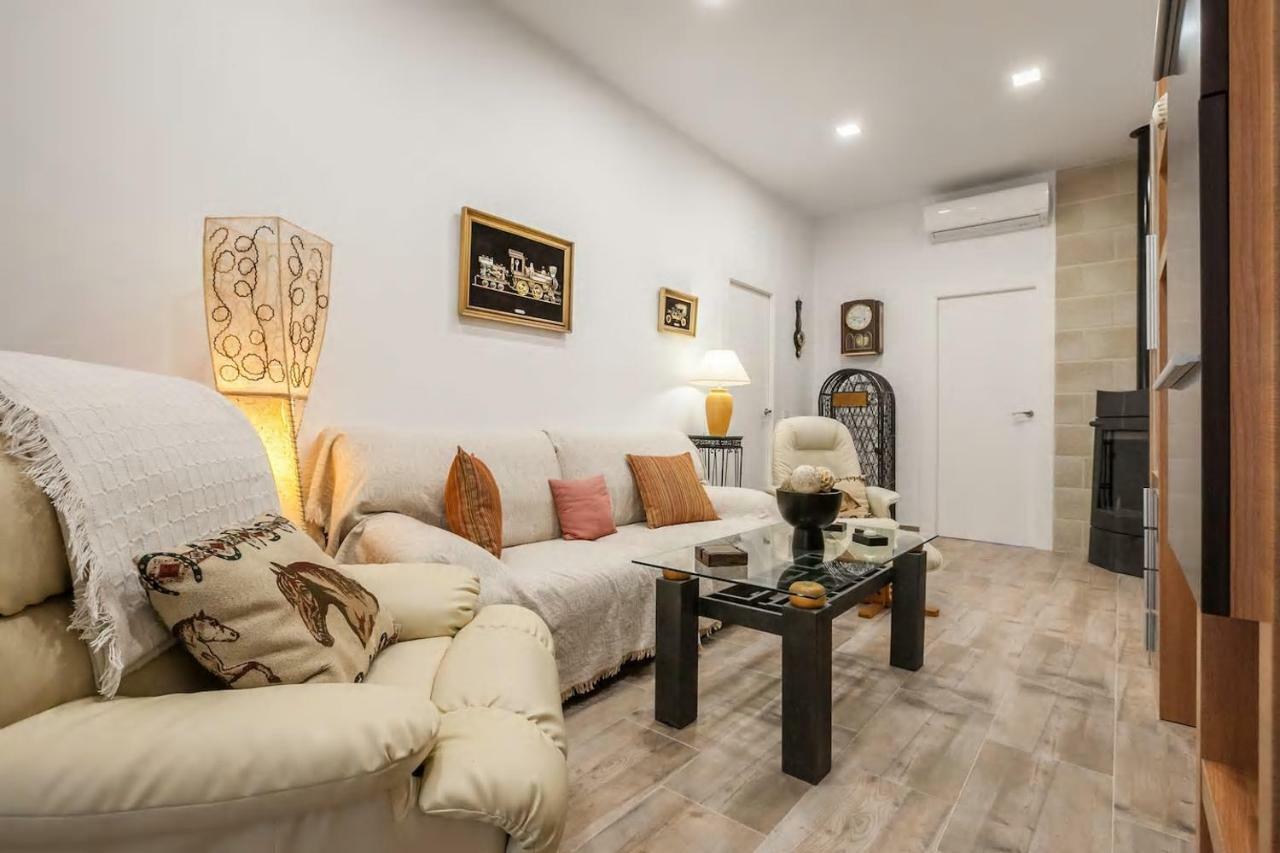 Villa Del Manzano Villanueva del Ariscal Extérieur photo