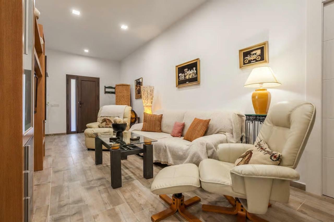 Villa Del Manzano Villanueva del Ariscal Extérieur photo